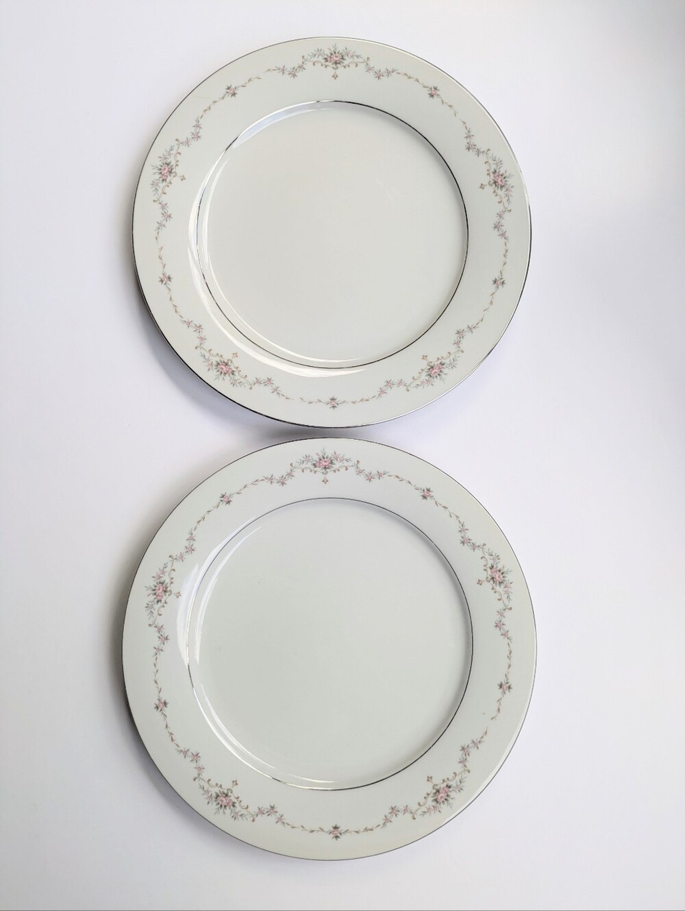 2 Dinner Plates Diamante Columbia Rosy Pink Flower Garland Roses Cottagecore
